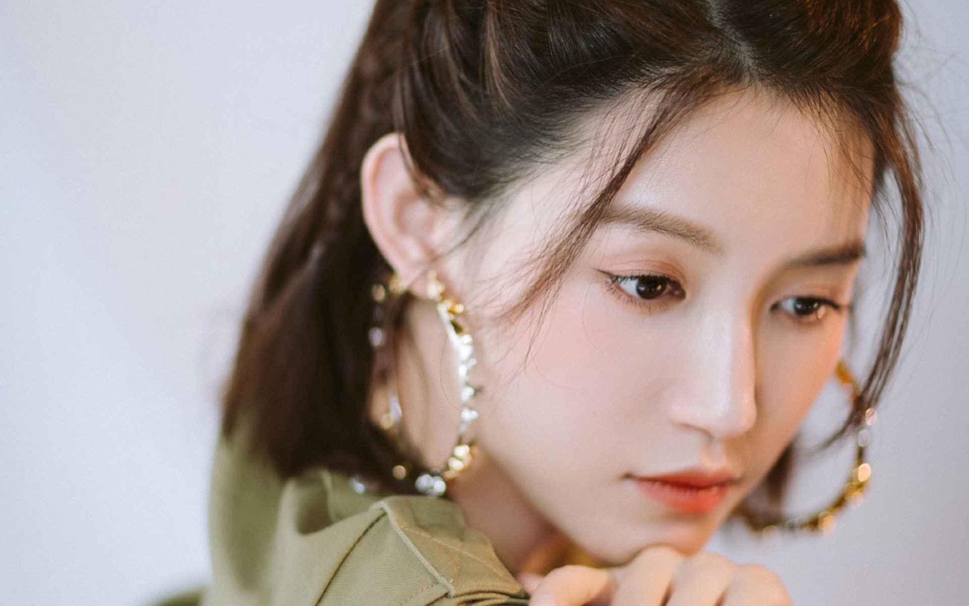 _篮网战绩优异,领跑联盟_,篮网领袖是谁