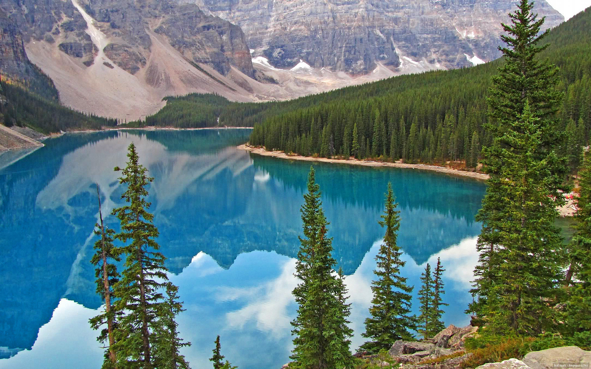 克罗地亚传统马术赛事“Sinjska Alka”在2024年成功举办,吸引众多观众参与。