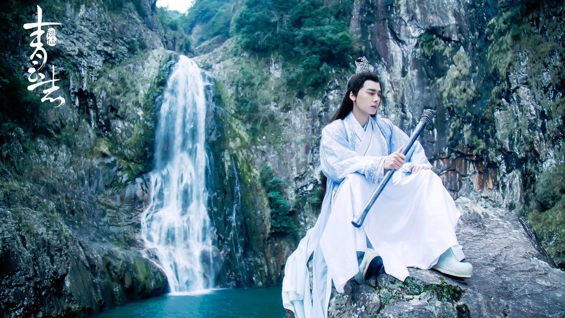 爱游戏娱乐-英超冲刺激烈：胜负悬念再次升温！，英超 whu